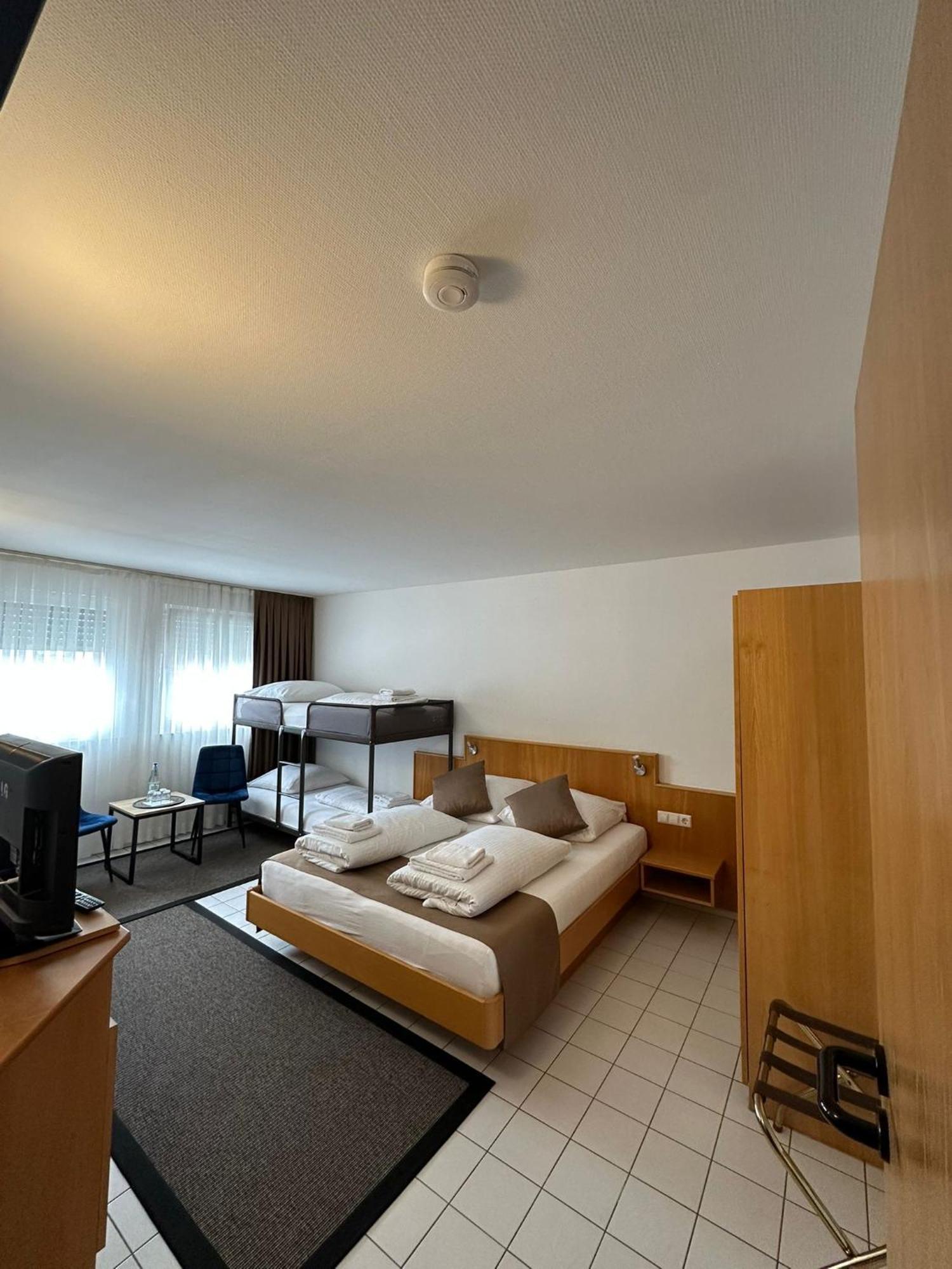 Elha Hotel Stuttgart Buitenkant foto